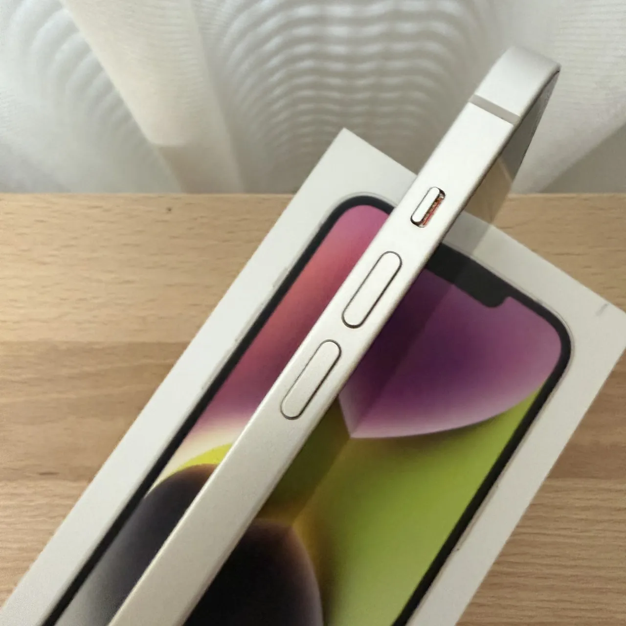 台中 Apple iPhone 14 256G 6.1吋 白色 外觀無傷!功能皆正常!無維修過!