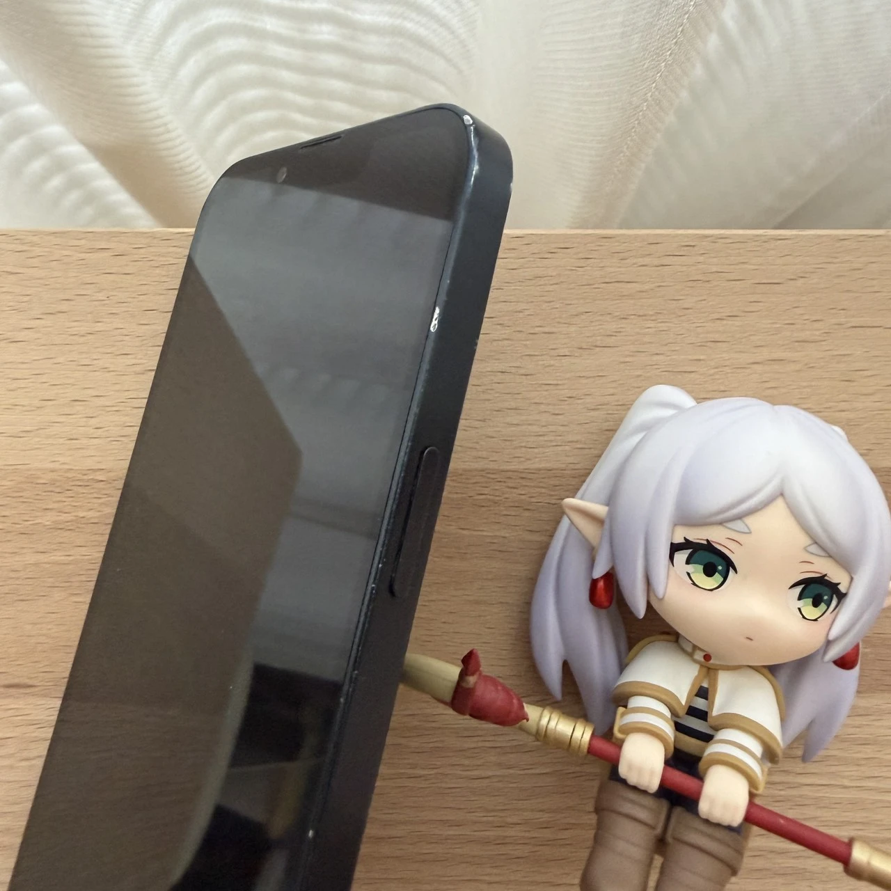 台中 Apple iPhone 13 256G 6.1吋 黑色 電池97% 外觀不漂亮!功能正常!
