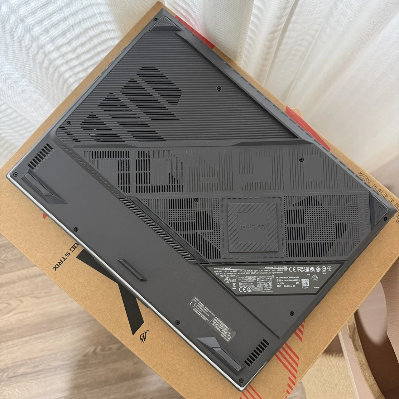 台中 保固2028/5 ASUS ROG Strix G16 G614PM (Ryzen 9 8940HX/ 32G/ 1TB/ RTX 5060 8G/ 240Hz) 超新!記憶體直升32G!