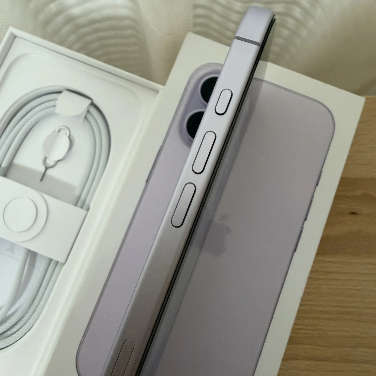台中 保固2027/6 Apple iPhone 17 256G 6.3吋 紫色 用不到一個月!極新!