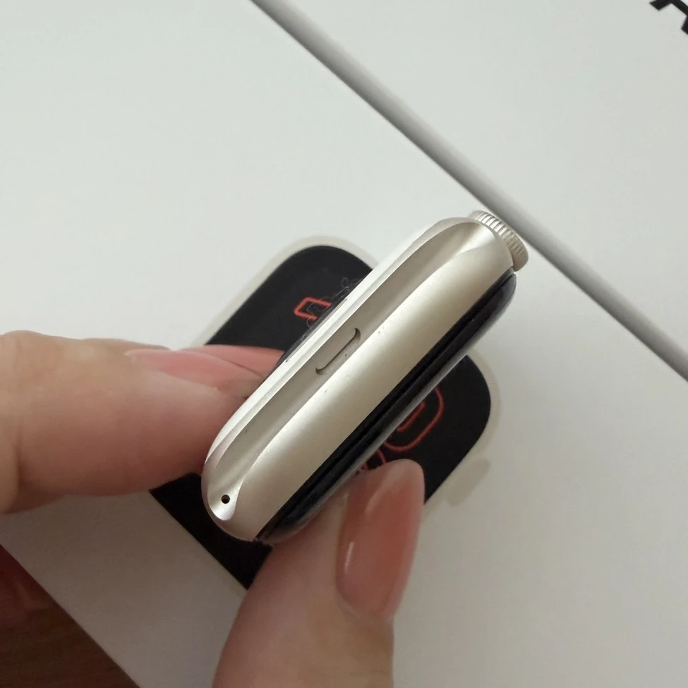 Apple Watch SE3 44mm gps 星光色
