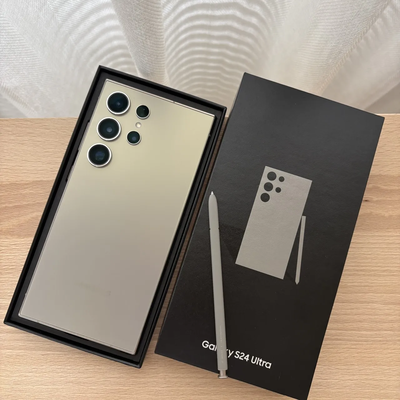 台中 保固2026/1 Samsung S24 Ultra 12G 512G 鈦金色 外觀漂亮！無維修！