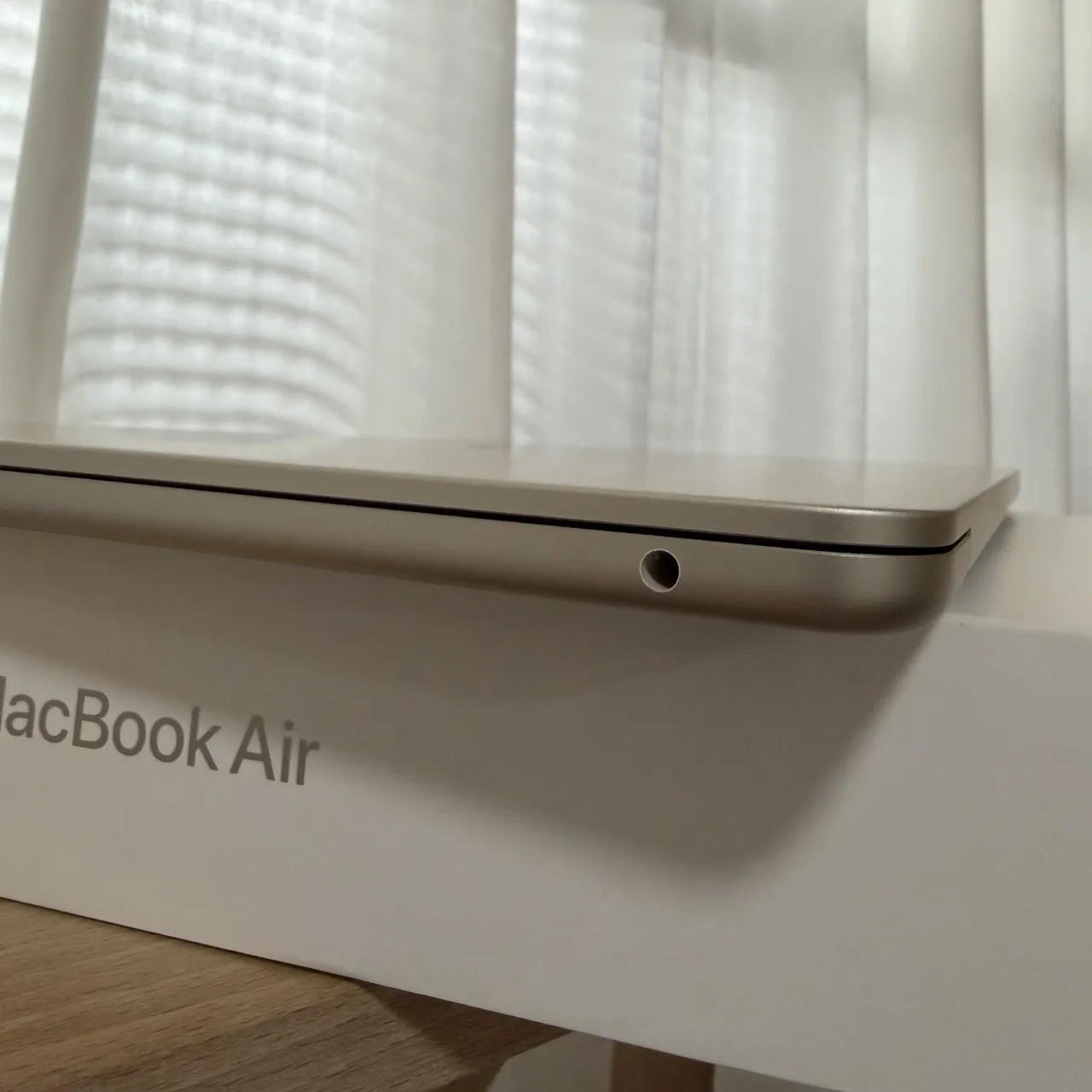 台中 保固2026/8 Apple Macbook Air M4 13吋 16G 256G 星光色 電池100 循環次55!外觀漂亮!原價32900!