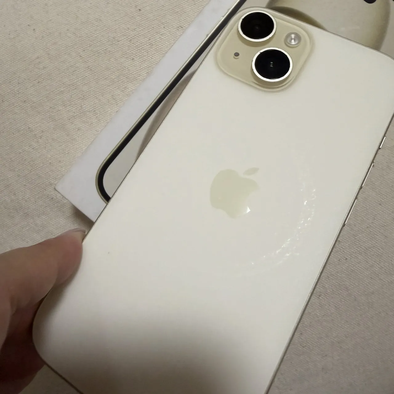 台中 Apple iPhone 15 128G 6.1吋 黃色 外觀不錯!功能正常!無維修過!