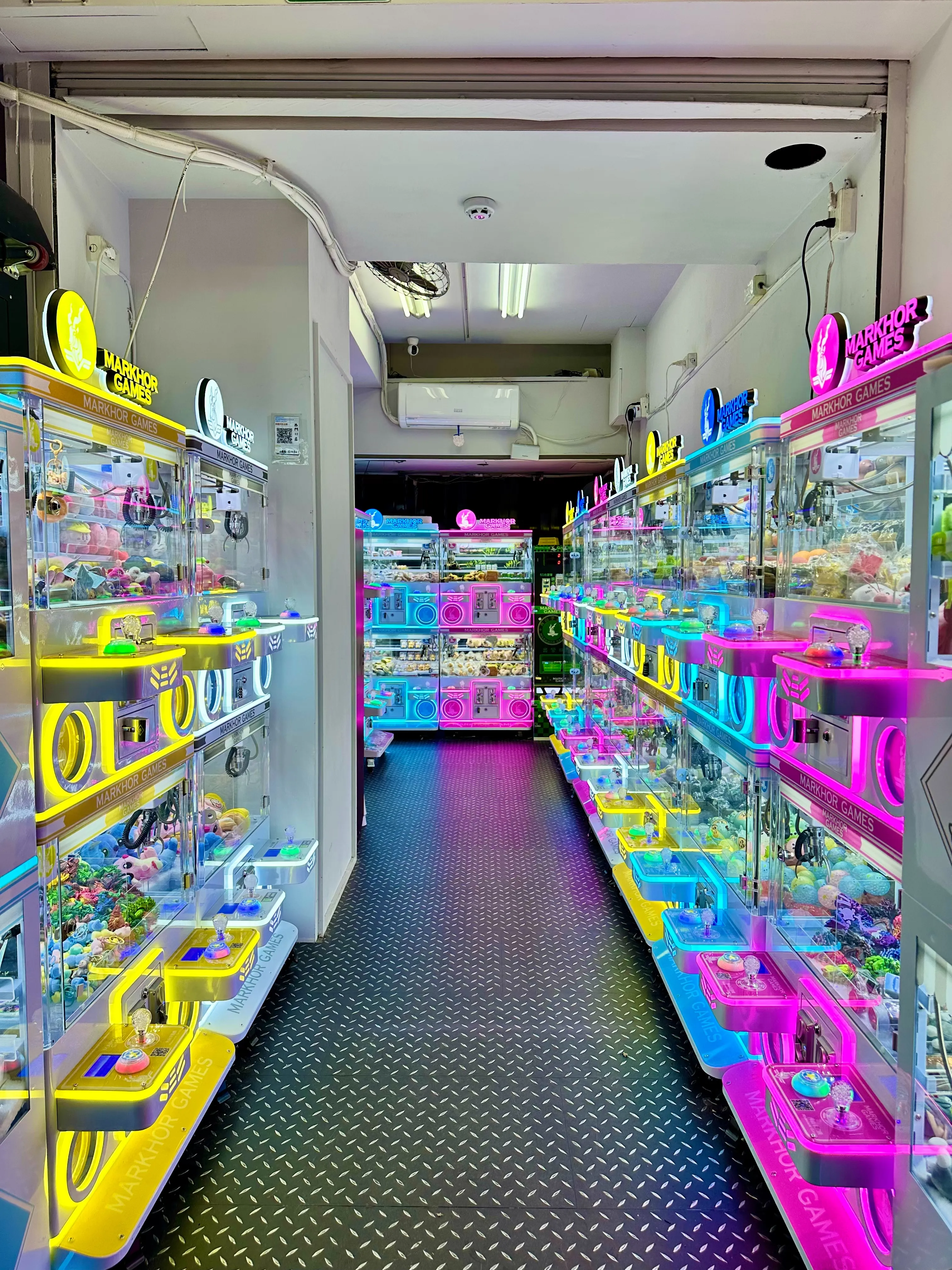 角山羊迷你娃娃機 - Mini claw machine