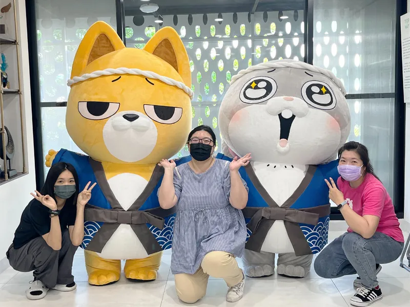 台灣超人氣插畫-好想兔可愛氣偶裝萌翻全場~