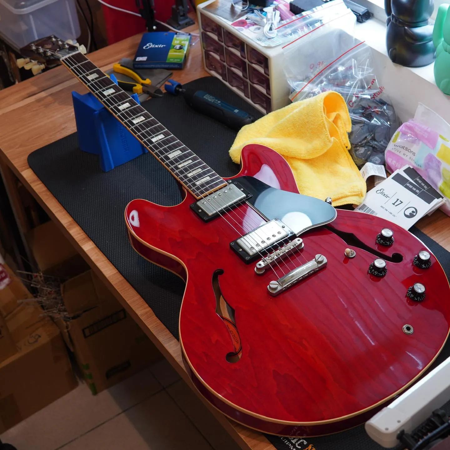 20240815_Gibson ES335 保養&換弦｜樂器保養｜台中樂器保養