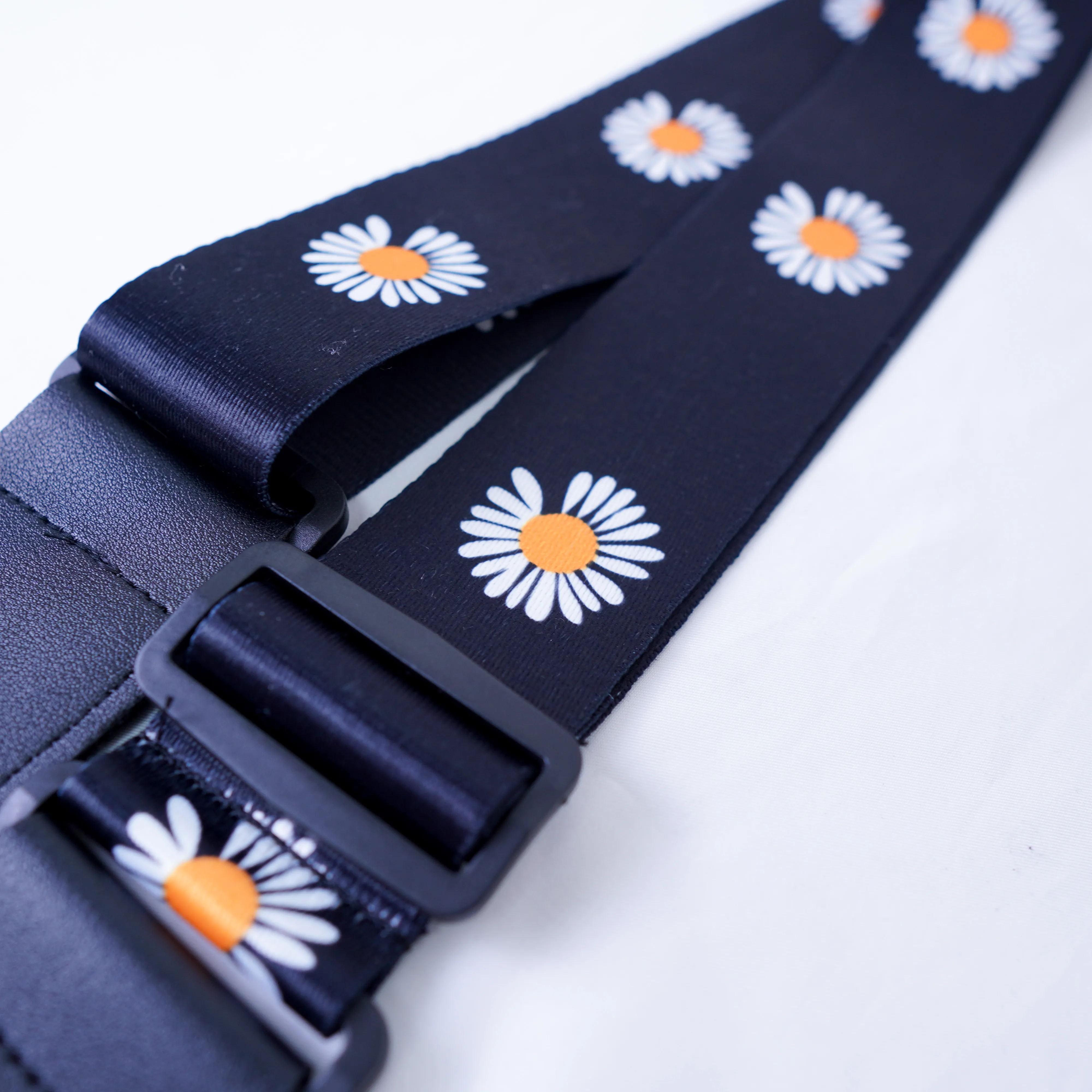 Muswell背帶 黑白幾何 花花MNG-291