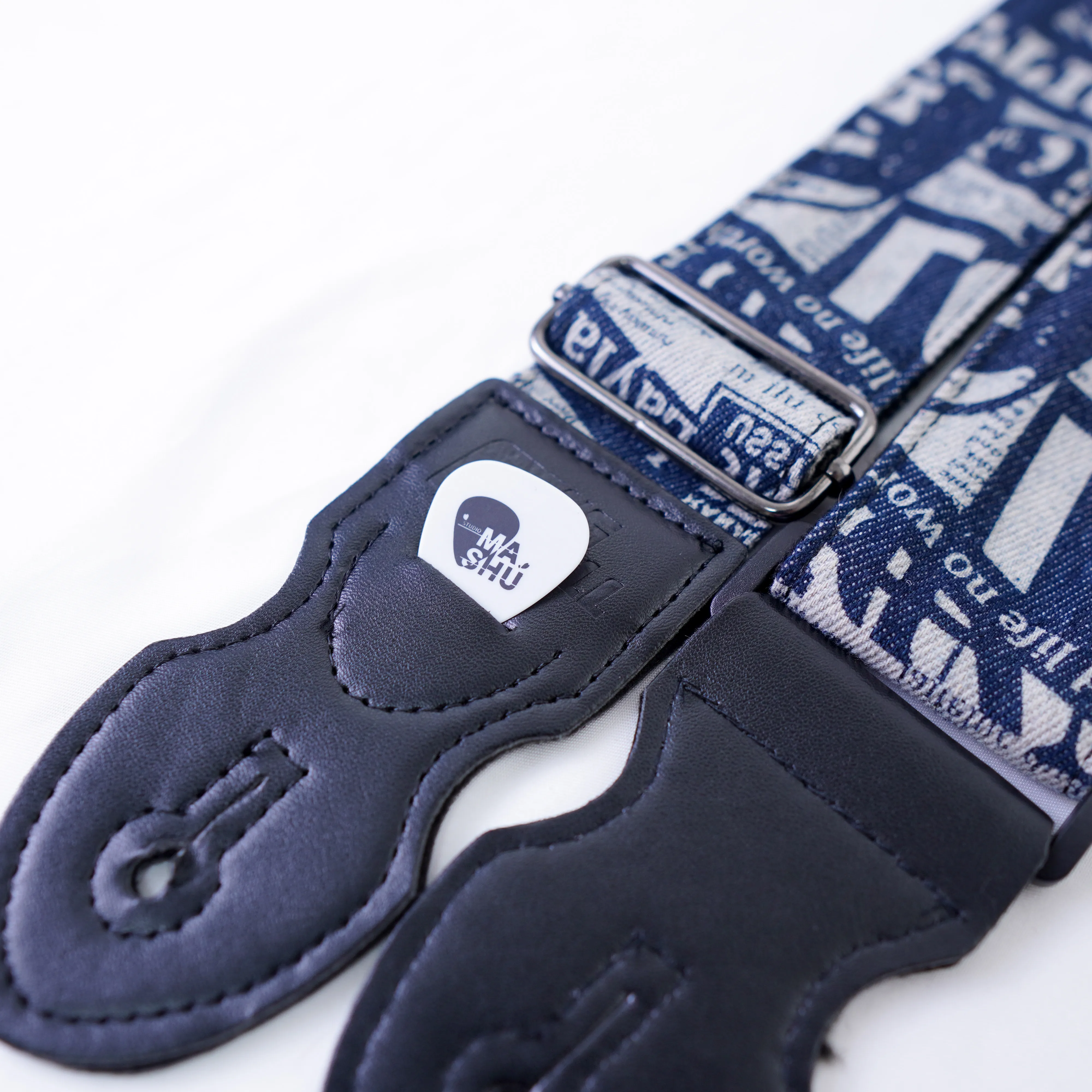 Muswell 背帶 復古牛仔 深色文字MCG-155