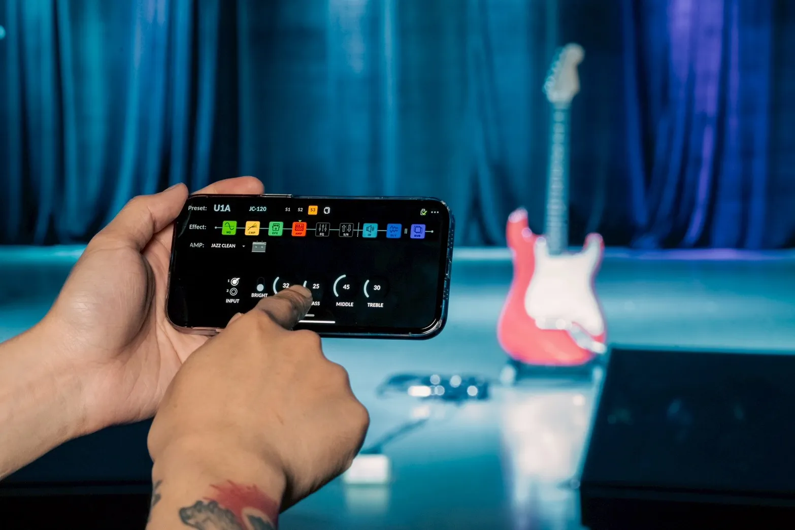 NUX Amp Academy Stomp 綜合效果器