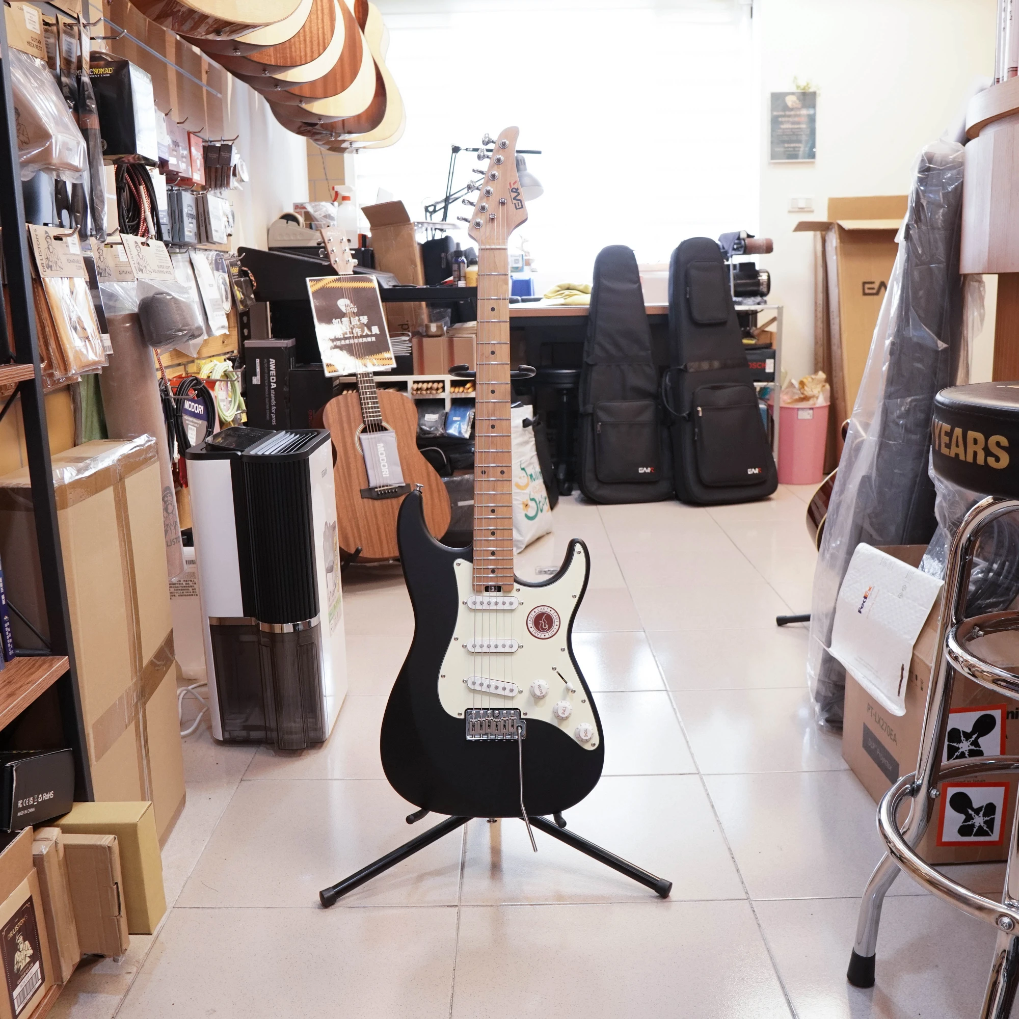 EART ST-1 電吉他