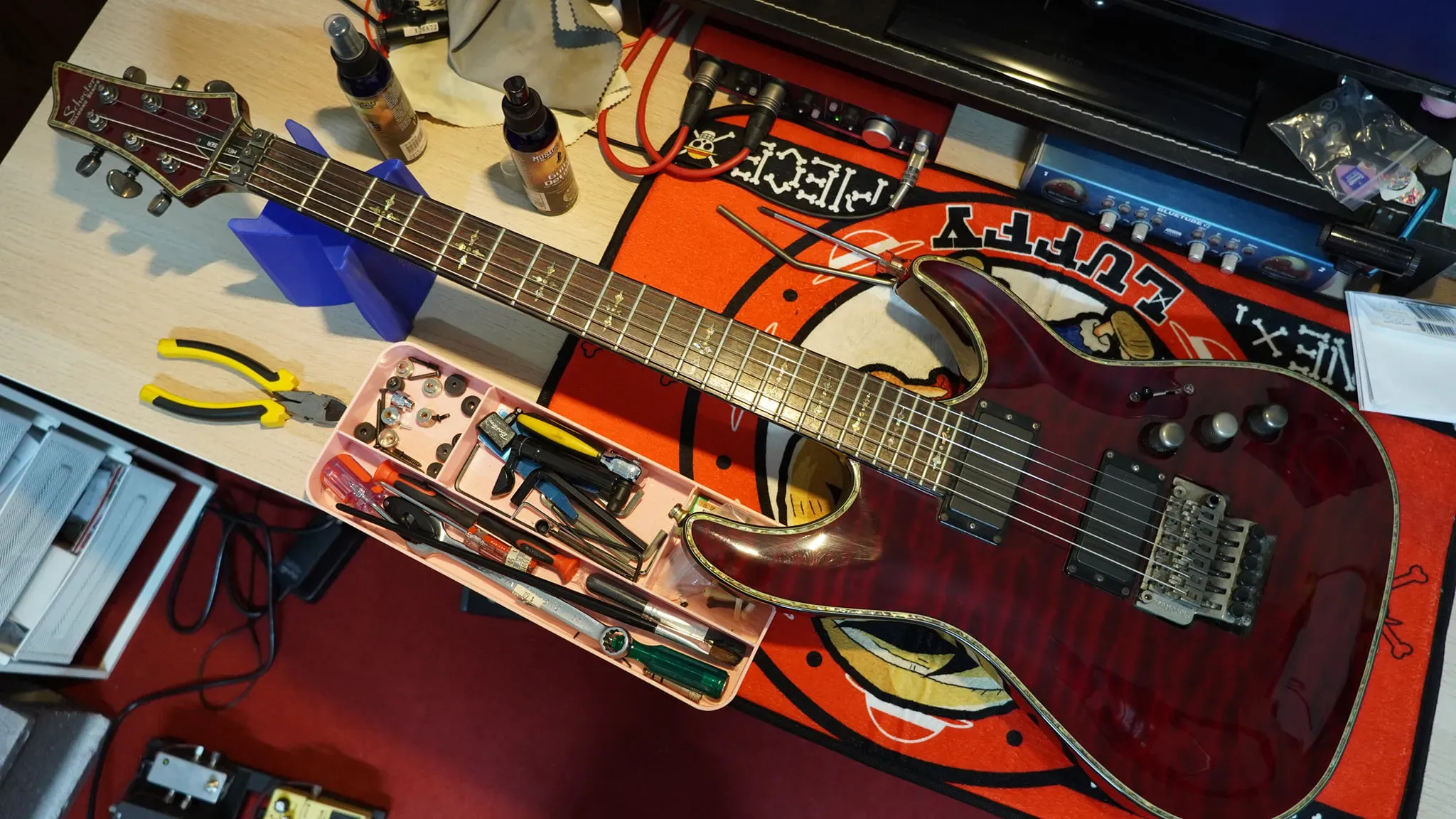 20210318_Schecter hellraiser c-1 fr 換弦＆保養｜台中樂器教學｜西屯樂器教學