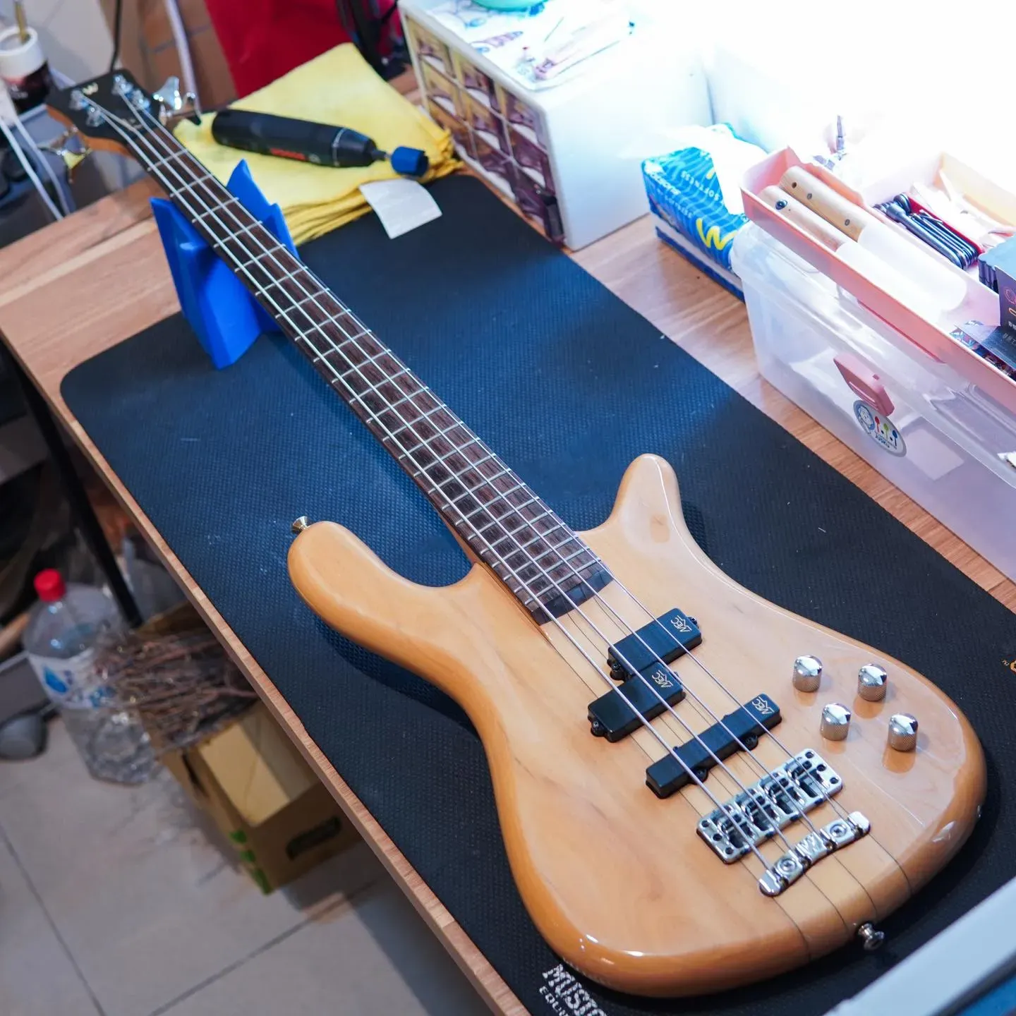 Warwick bass 保養&換弦｜吉他保養｜台中吉他保養