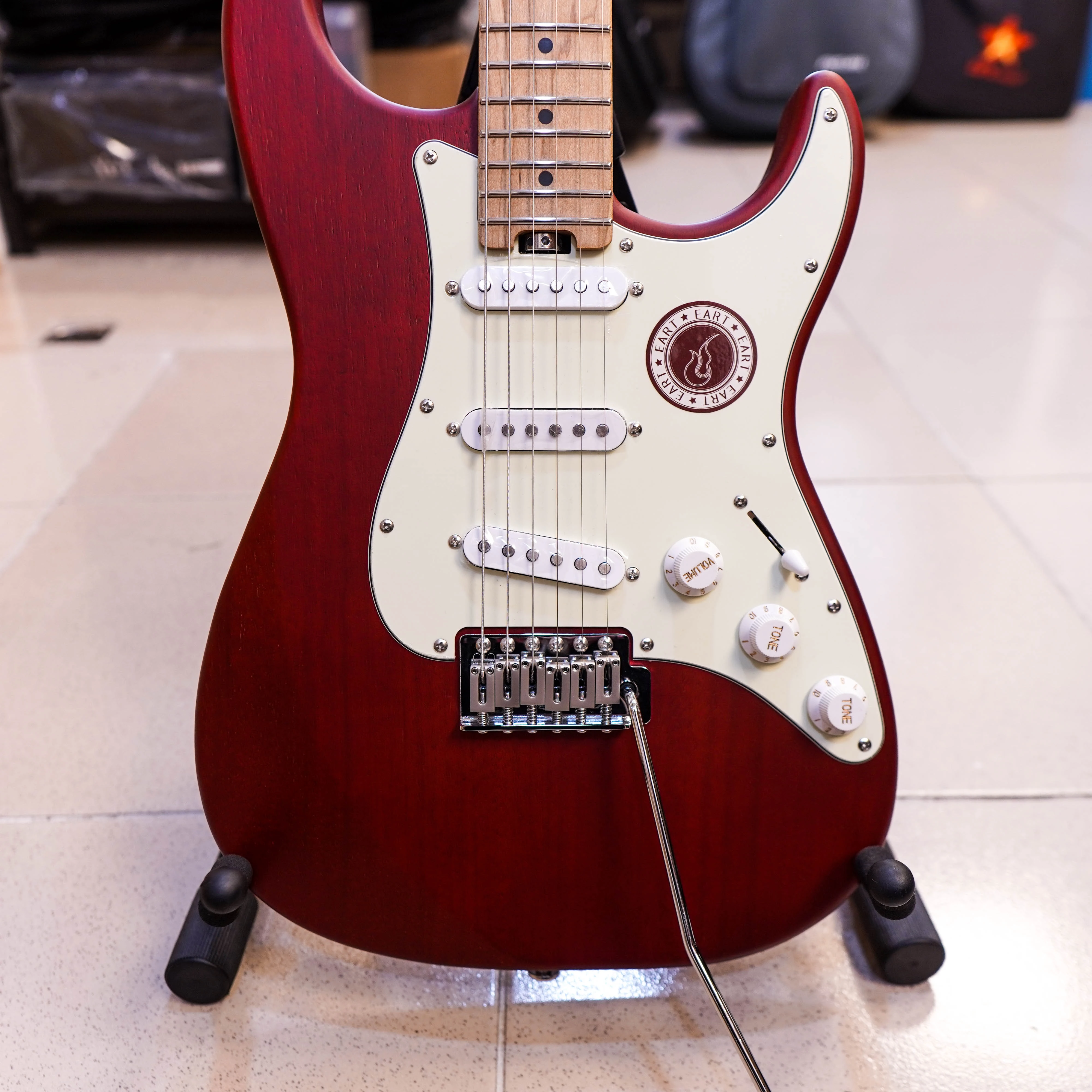 EART ST-1 電吉他 透明紅