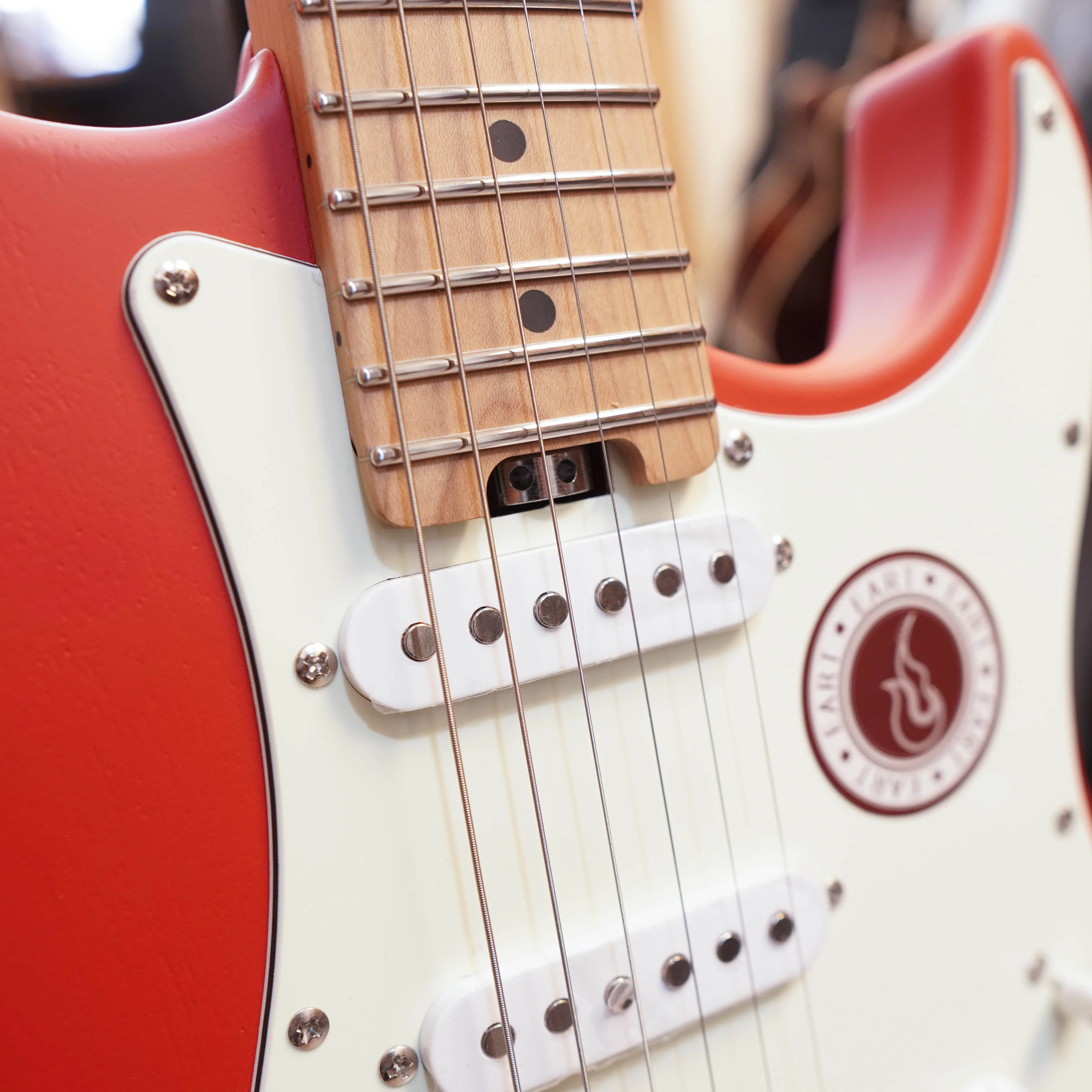EART ST-1 電吉他