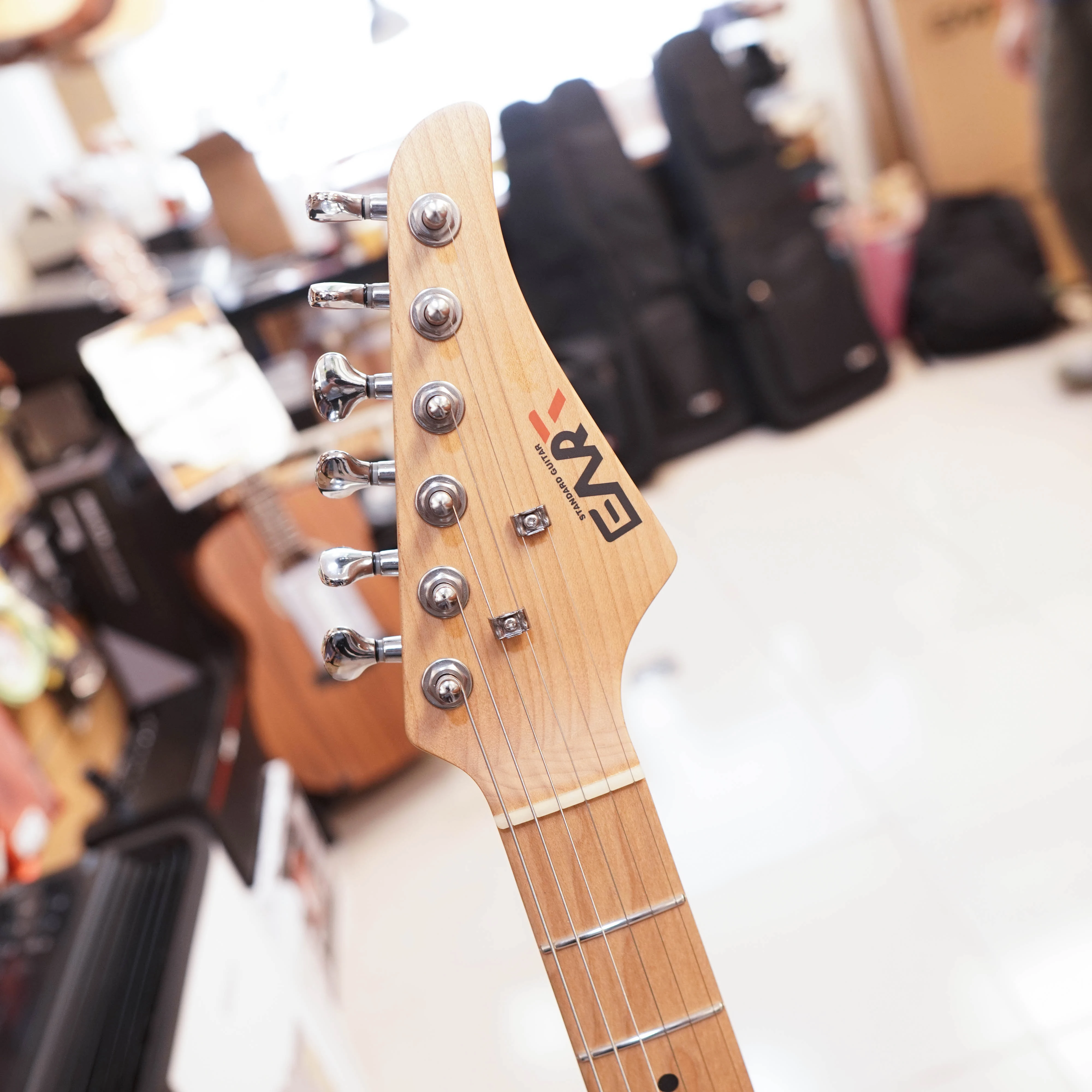 EART ST-1 電吉他