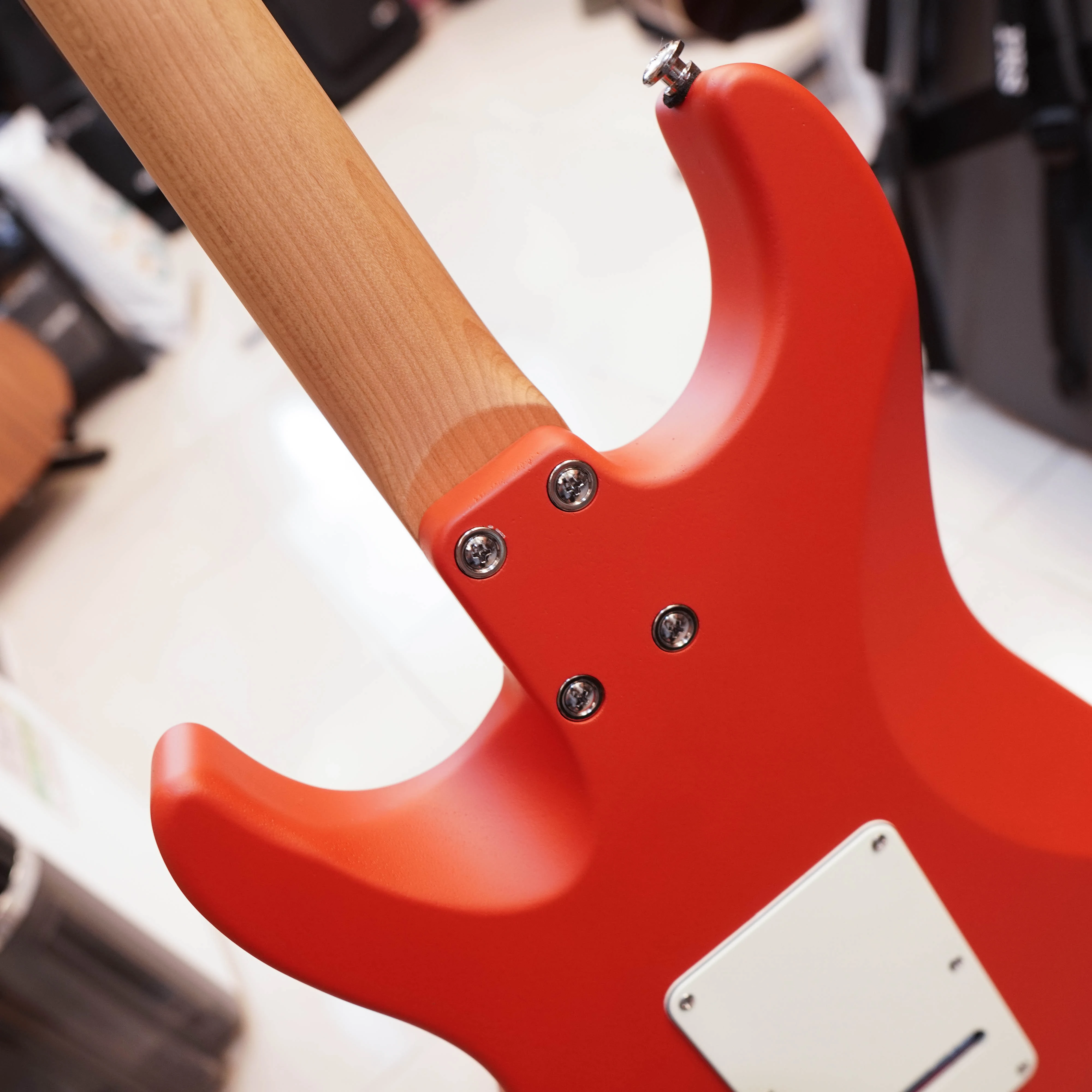 EART ST-1 電吉他 家駒紅