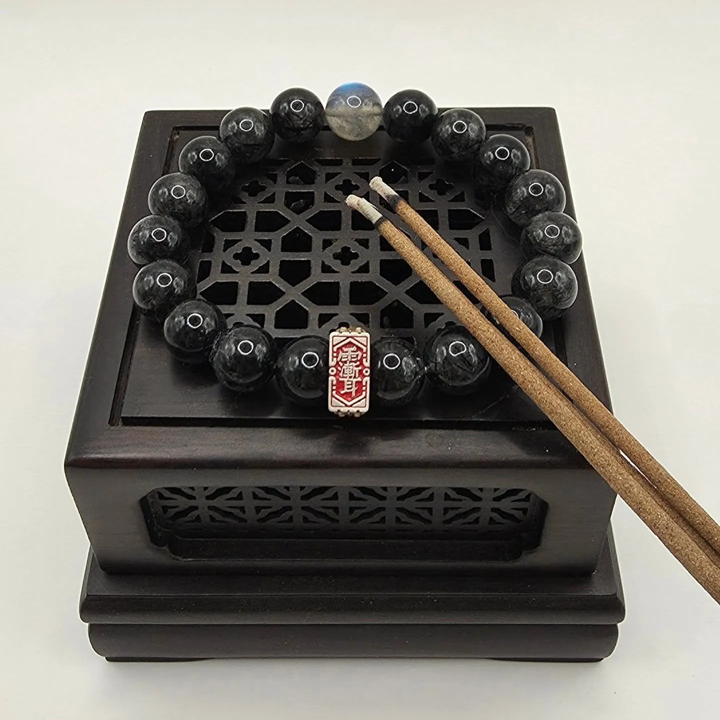 黑碧璽髮晶（主珠：高品質透體藍光拉長石）