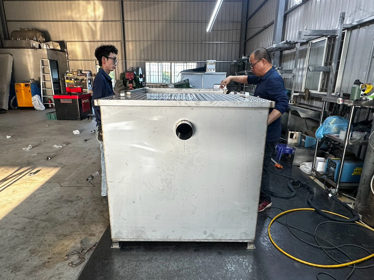 飯店專用｜SUS 304不鏽鋼大型截油槽 客製製作