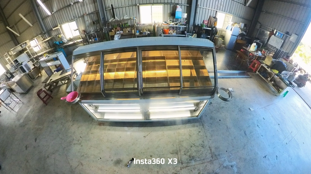 304不鏽鋼鹹酥雞斜面玻璃冷藏展示台