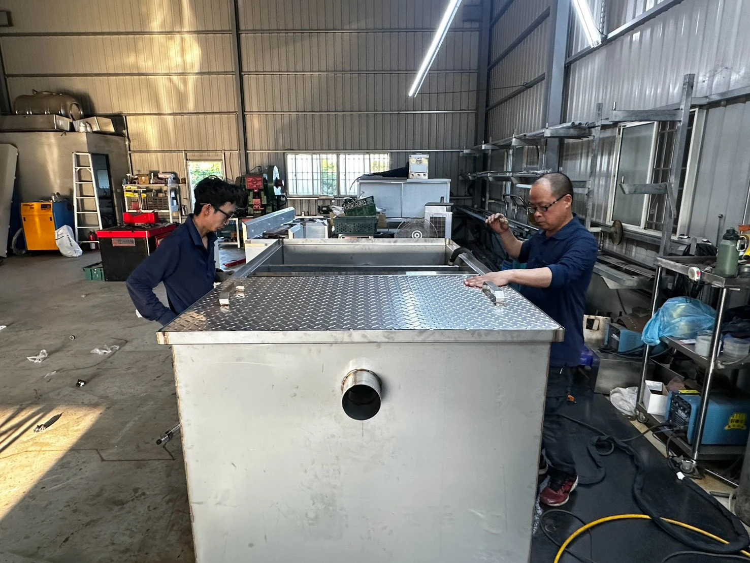 飯店專用｜SUS 304不鏽鋼大型截油槽 客製製作