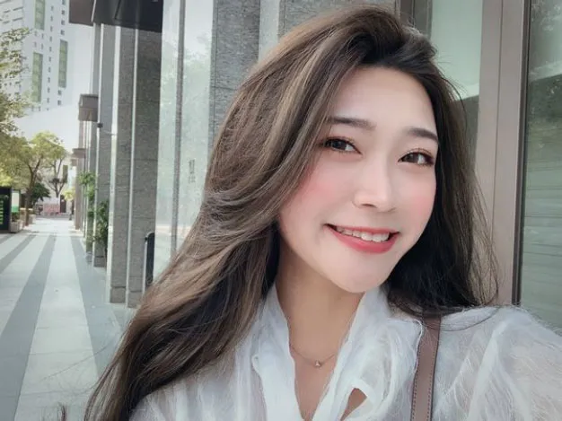 【醫美♡】 ⽪秒雷射初體驗｜⽪膚真的變好｜適合亞洲⼈的PICOCARE ft.台中醫美媄婧美學