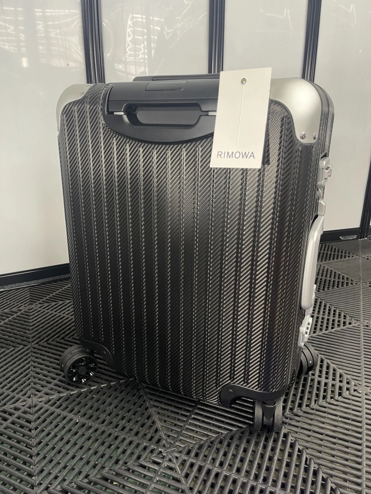 RIMOWA