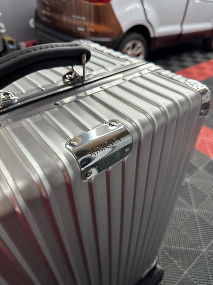 RIMOWA