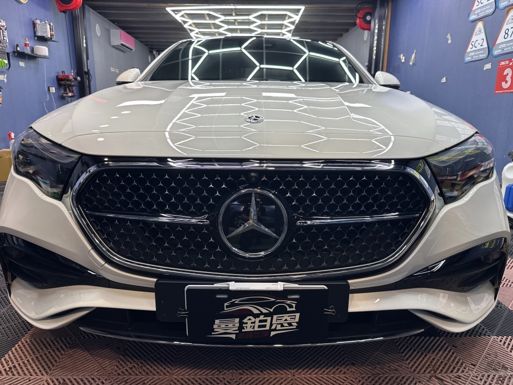 E300 - 透明犀牛皮
