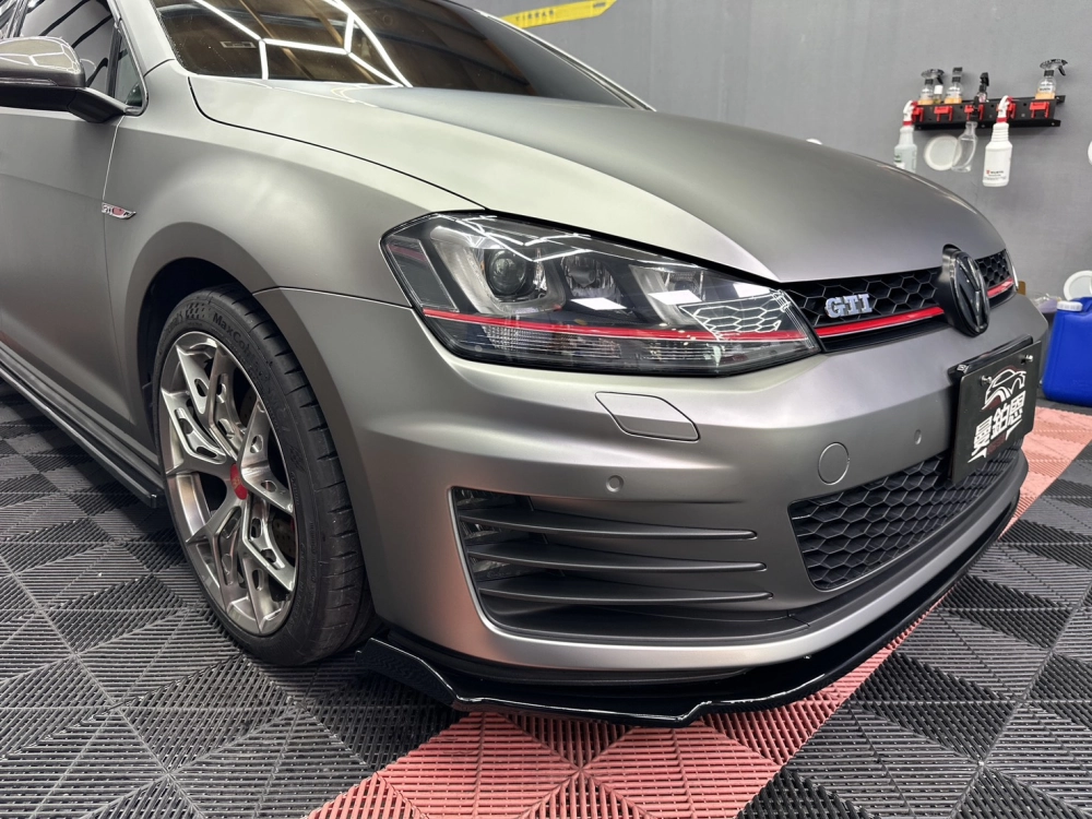 Volkswagen Golf GTI - 改色犀牛皮｜台南車體改色包膜｜仁德區車體改色包膜
