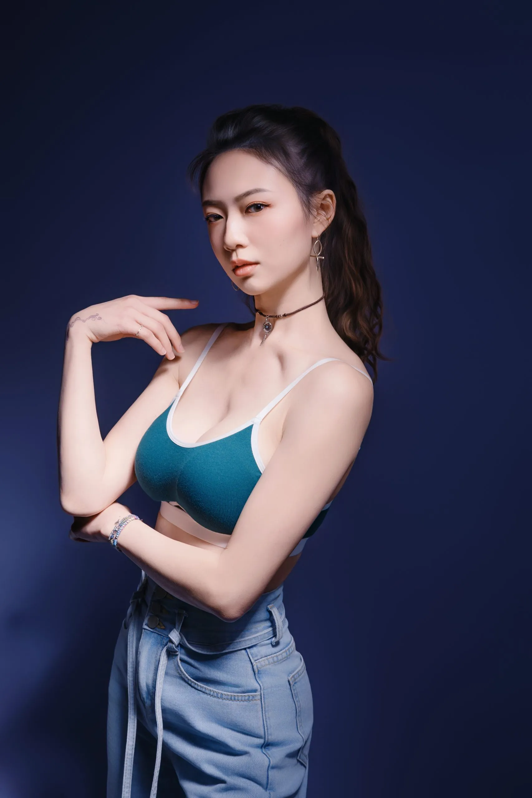 Hazel 曾亭瑄