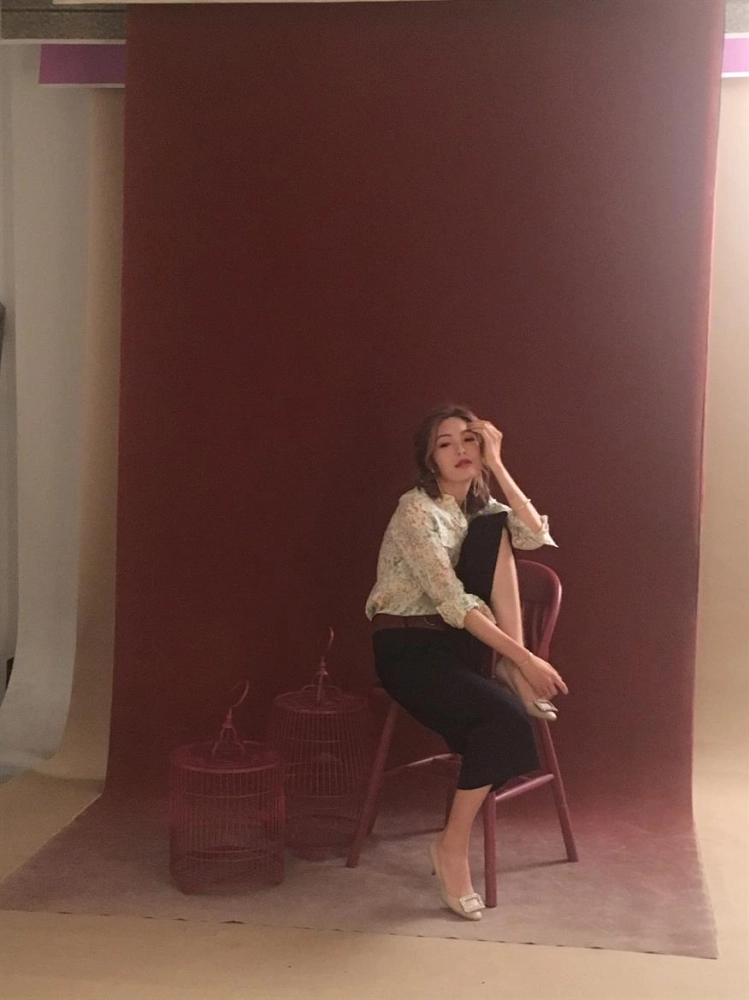 精品百貨購物節封面拍攝