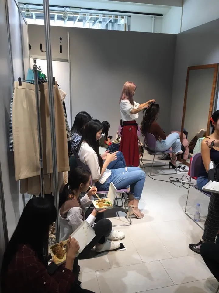 日曜天地聯合品牌走秀