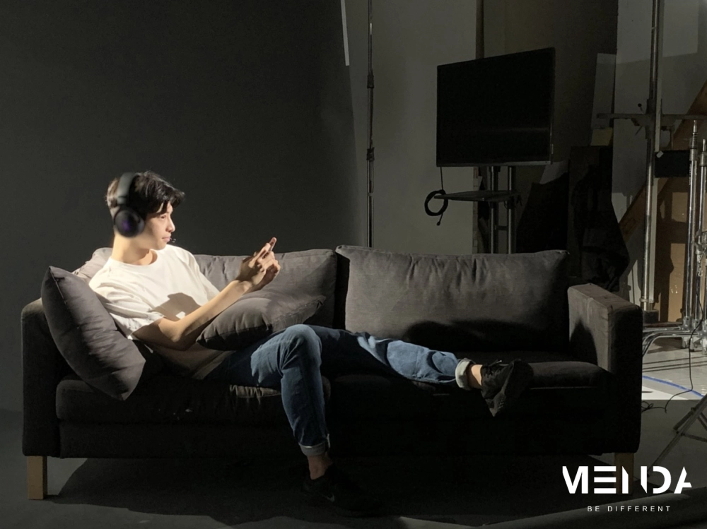 電競耳機平面拍攝