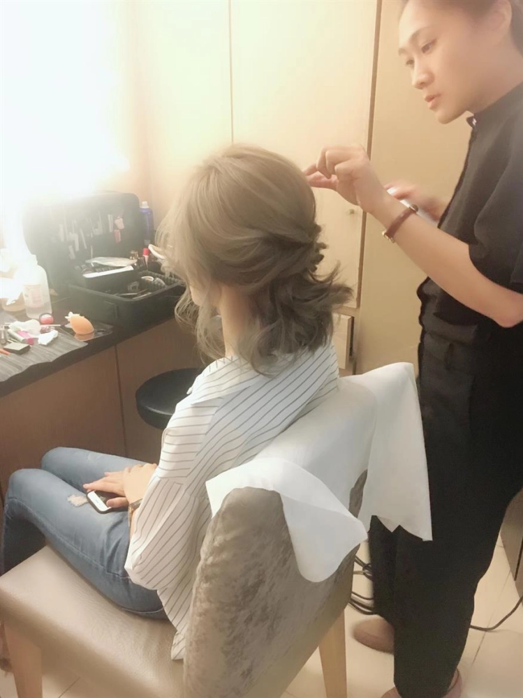 精品百貨購物節封面拍攝