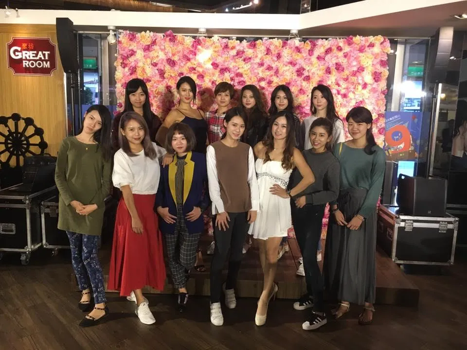 日曜天地聯合品牌走秀