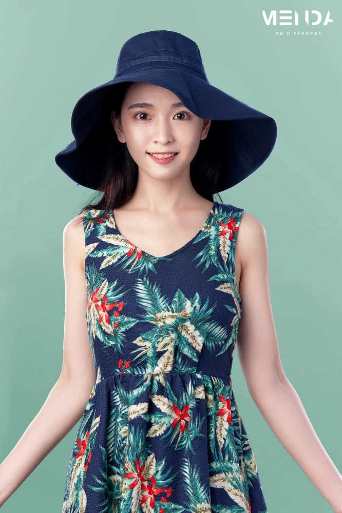 蘿芮帽子平面拍攝