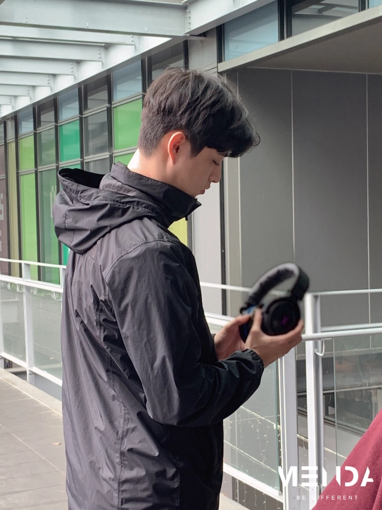 電競耳機平面拍攝