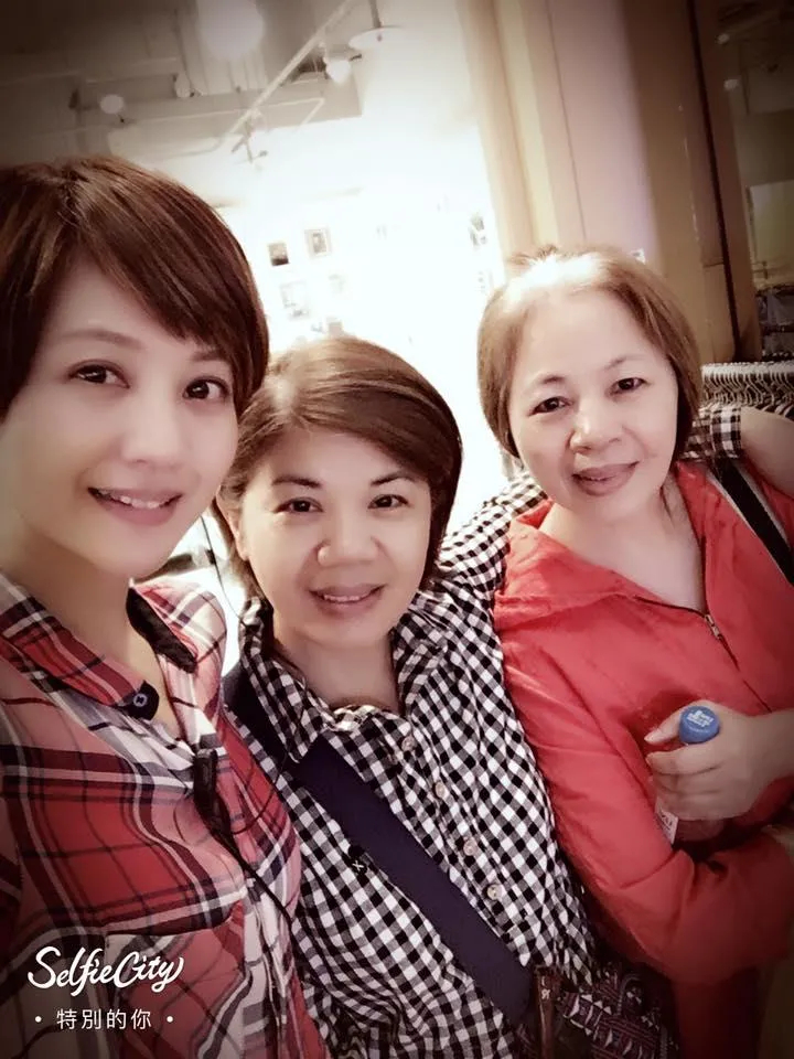 日曜天地聯合品牌走秀