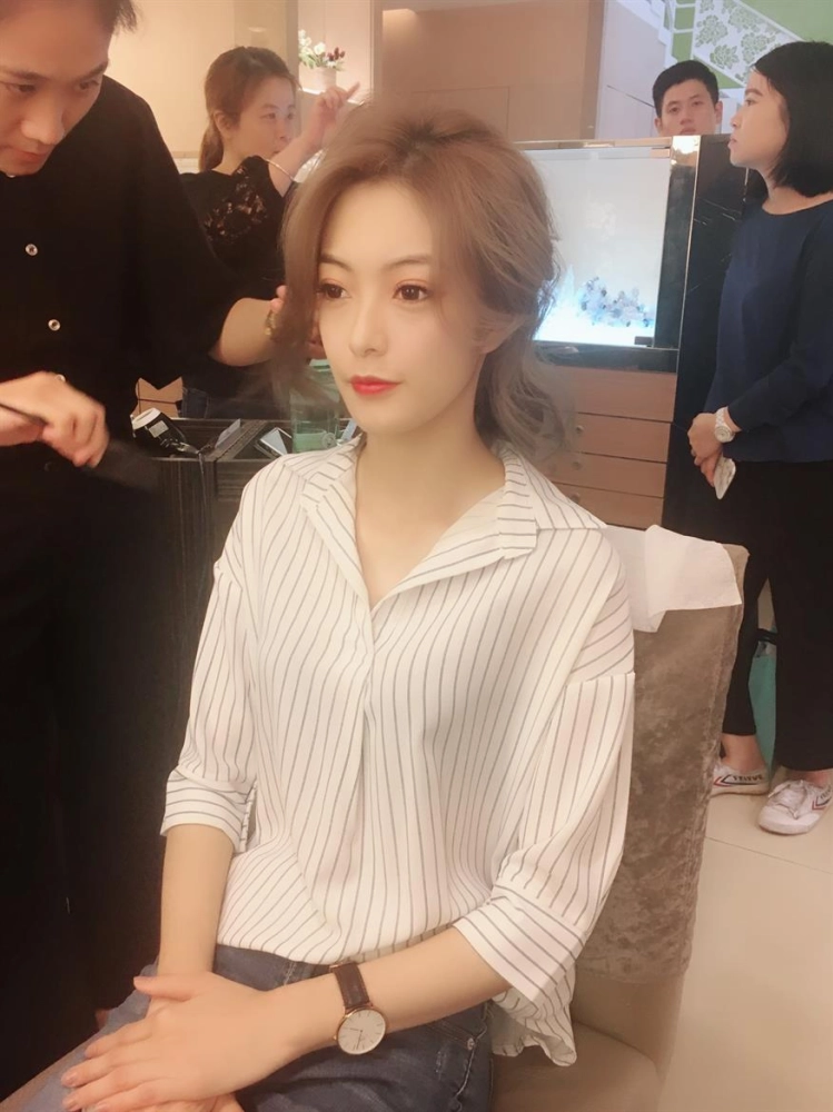 精品百貨購物節封面拍攝