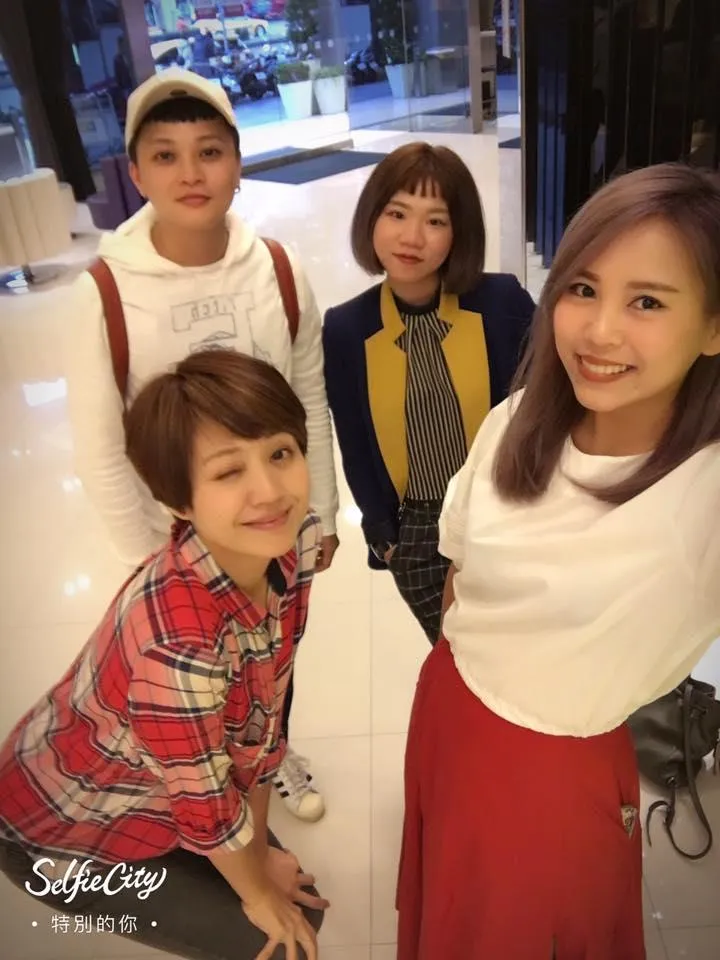 日曜天地聯合品牌走秀