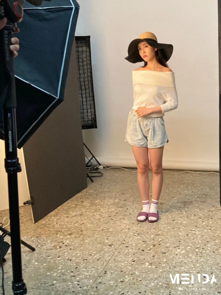 蘿芮帽子平面拍攝