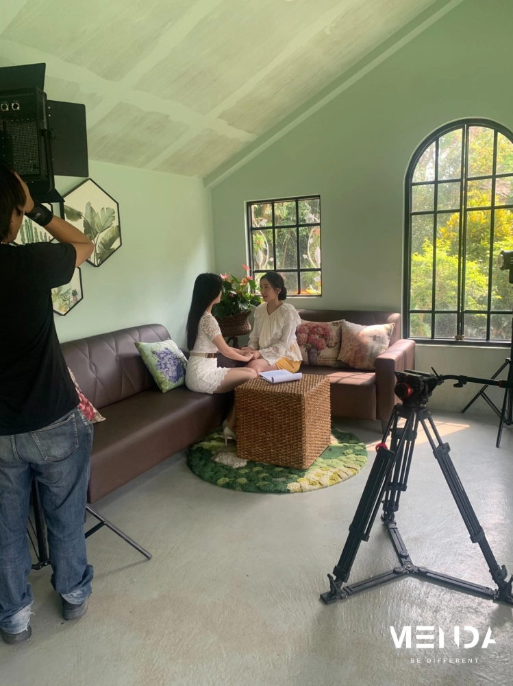 百納康健花萃霜CF拍攝