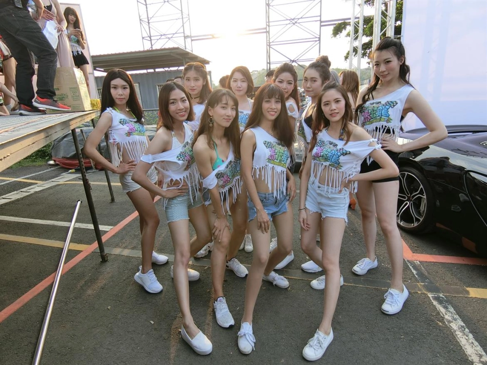 馬卡龍車隊公益活動