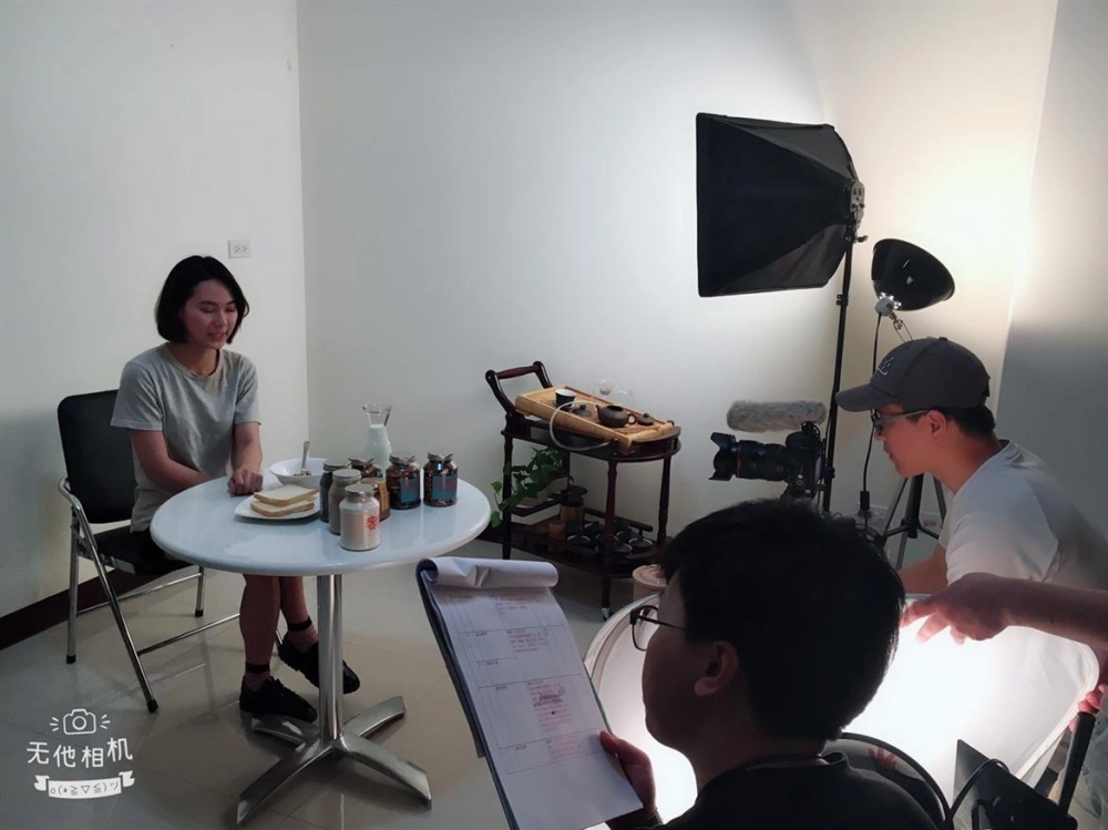 三寶包堅果廣告