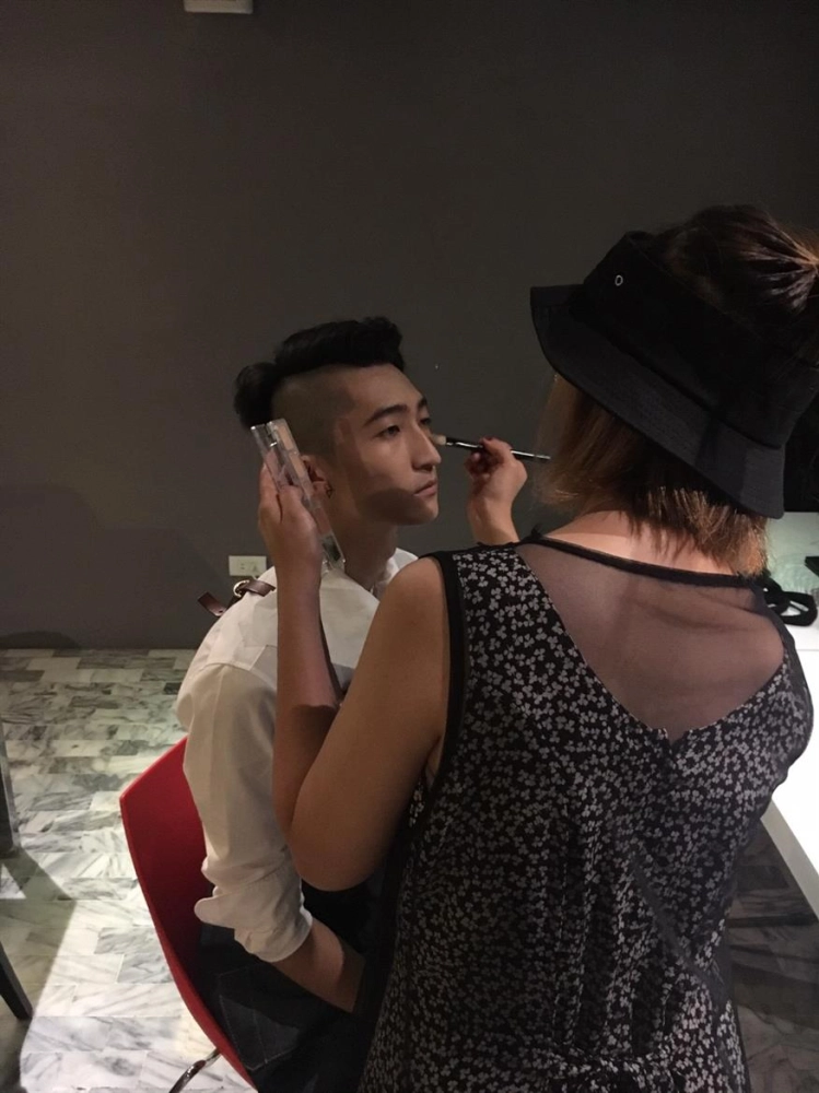 驚喜委託所 節目製作