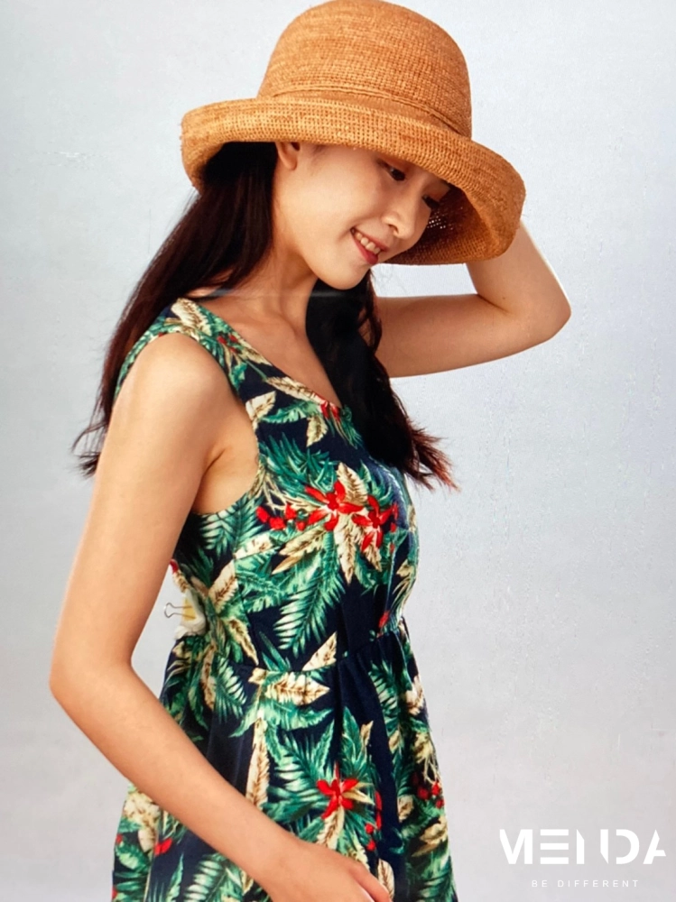 蘿芮帽子平面拍攝