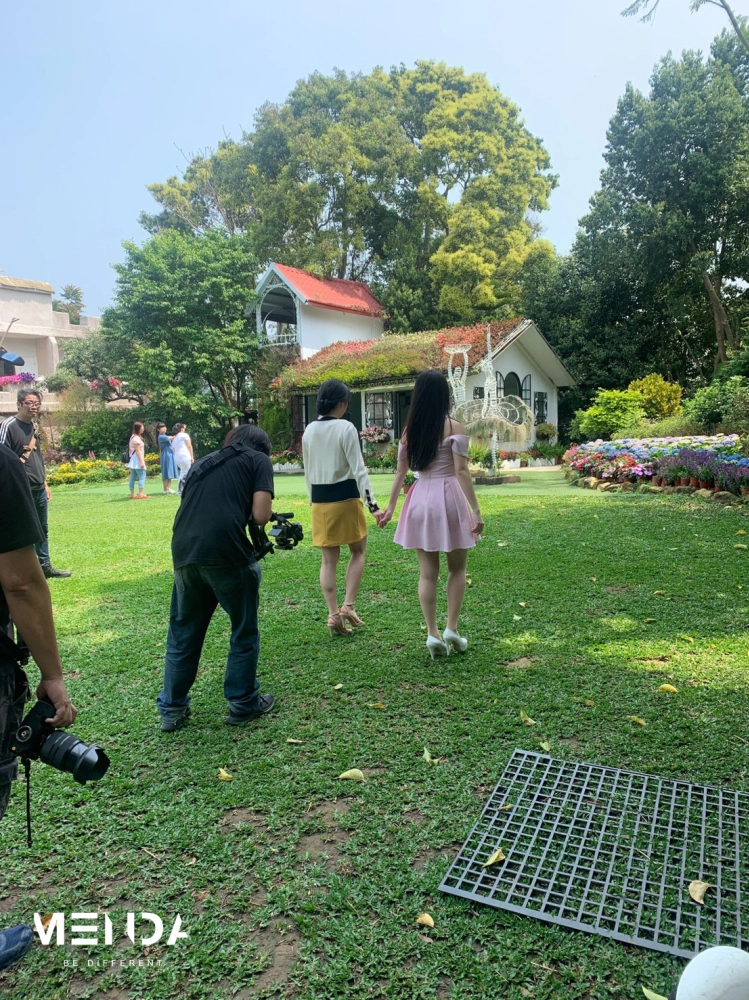 百納康健花萃霜CF拍攝