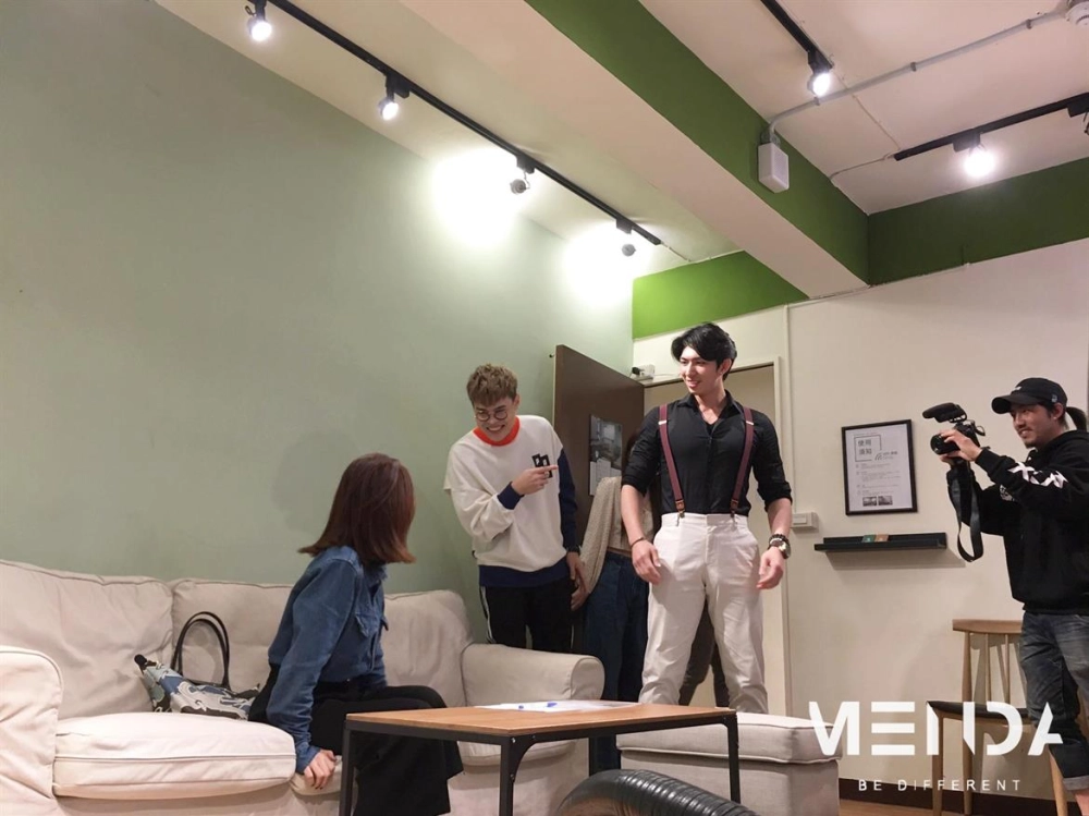 驚喜委託所 節目製作