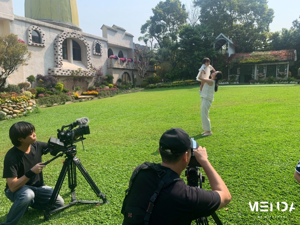 百納康健花萃霜CF拍攝